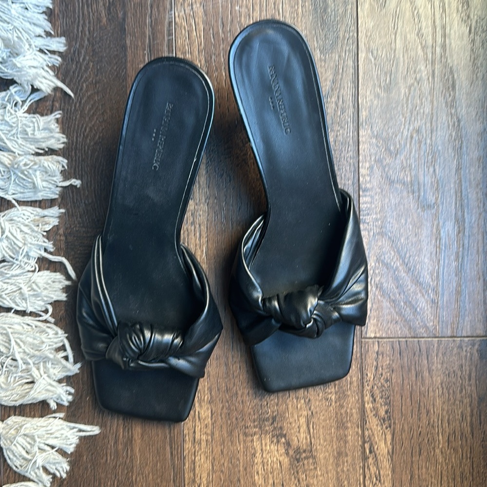 Banana Republic size 9 Black Fancy Dress  Sandals